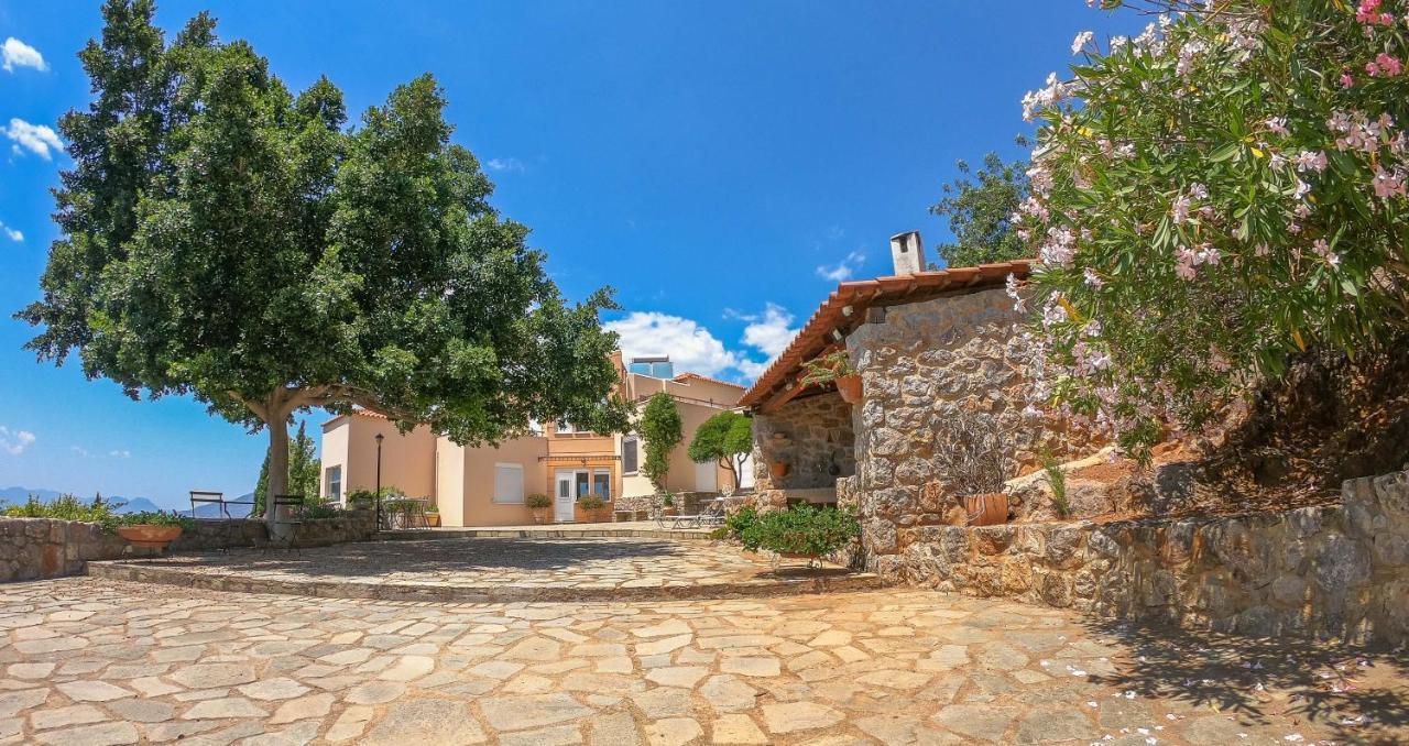 Apartamento Aloe Meli Kalamata Exterior foto