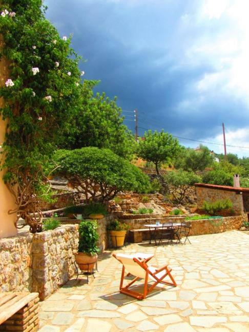 Apartamento Aloe Meli Kalamata Exterior foto