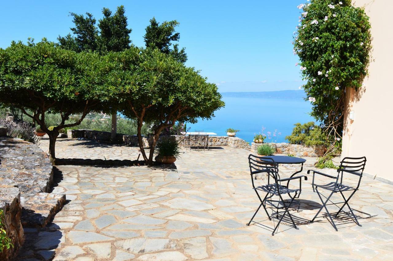 Apartamento Aloe Meli Kalamata Exterior foto
